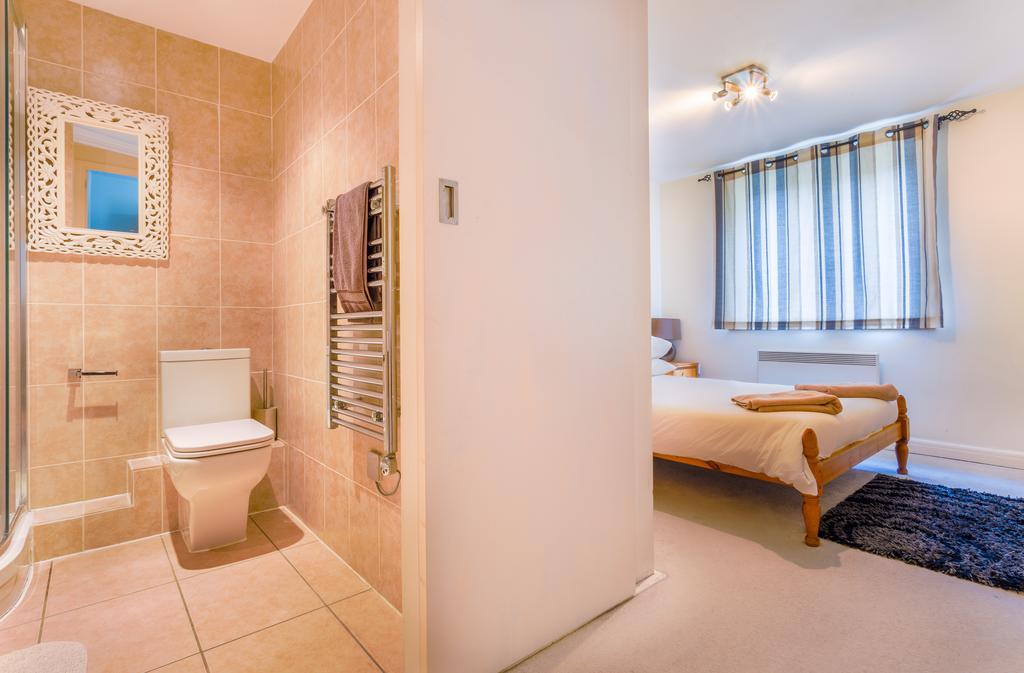 London Tower Bridge Apartments Room photo
